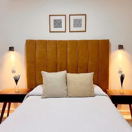 Suites ciento 37 León Esterno foto