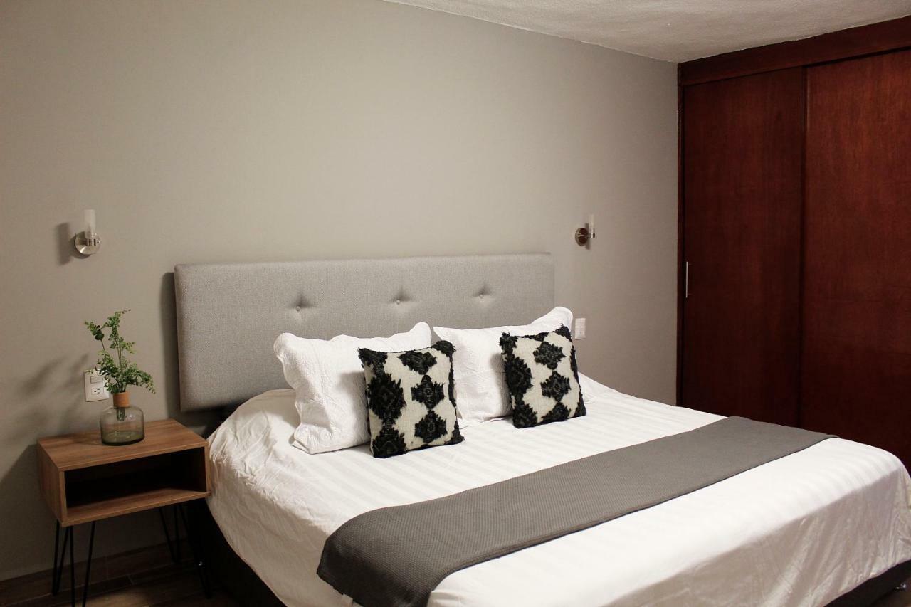 Suites ciento 37 León Esterno foto