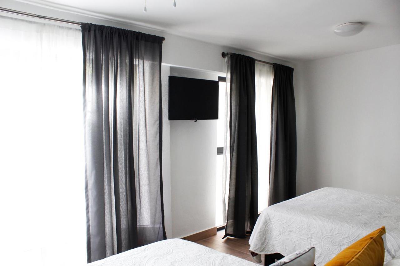 Suites ciento 37 León Esterno foto
