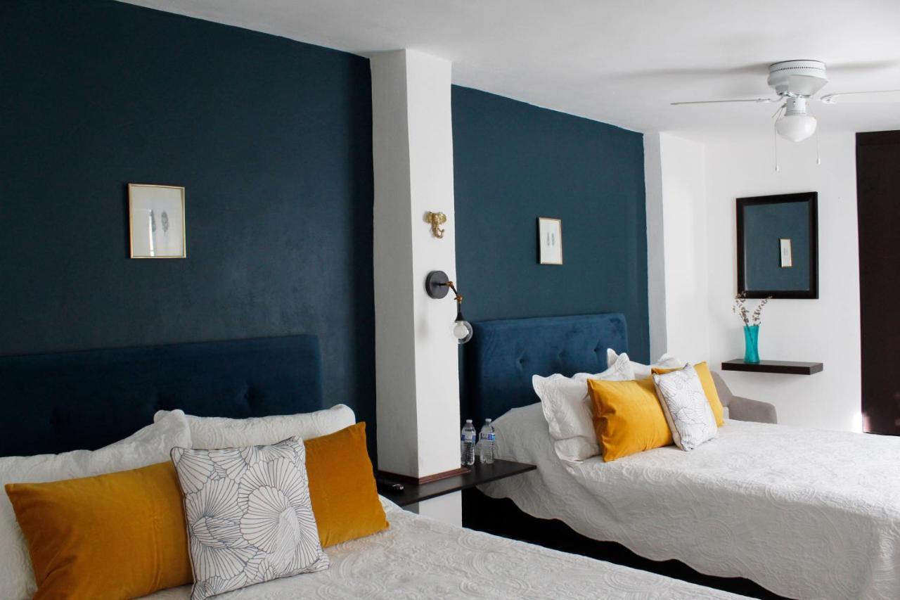 Suites ciento 37 León Esterno foto